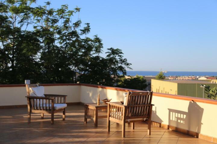B&B Villa Sul Golfo Куарту-Сант'Элена Экстерьер фото