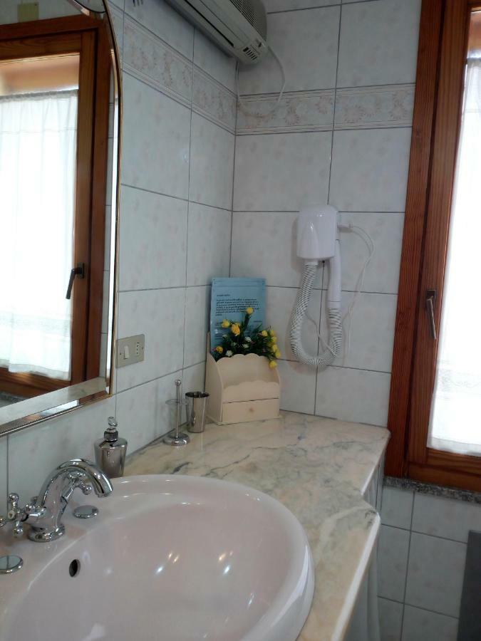 B&B Villa Sul Golfo Куарту-Сант'Элена Экстерьер фото