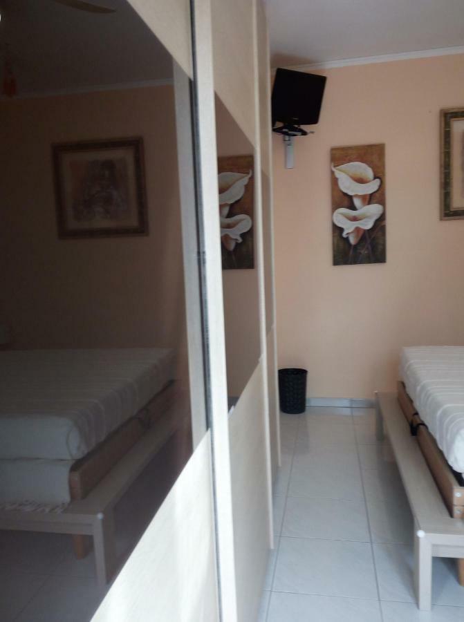 B&B Villa Sul Golfo Куарту-Сант'Элена Экстерьер фото
