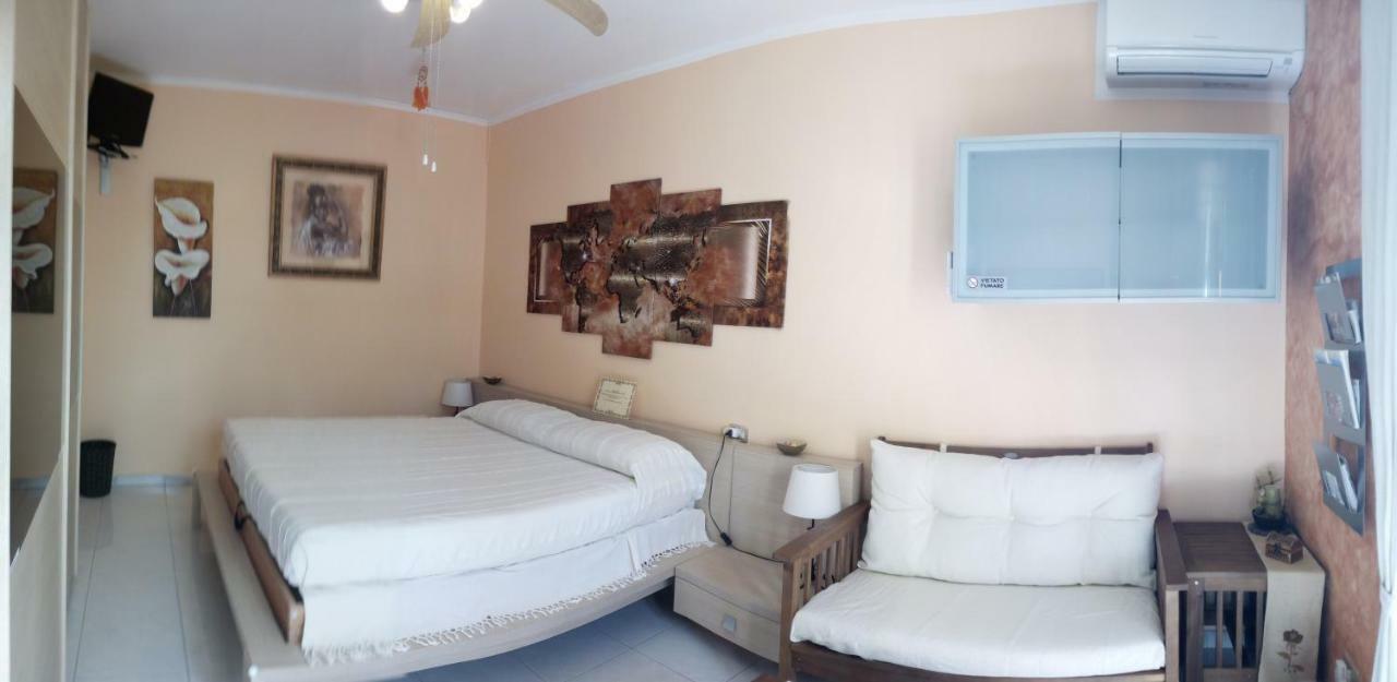 B&B Villa Sul Golfo Куарту-Сант'Элена Экстерьер фото